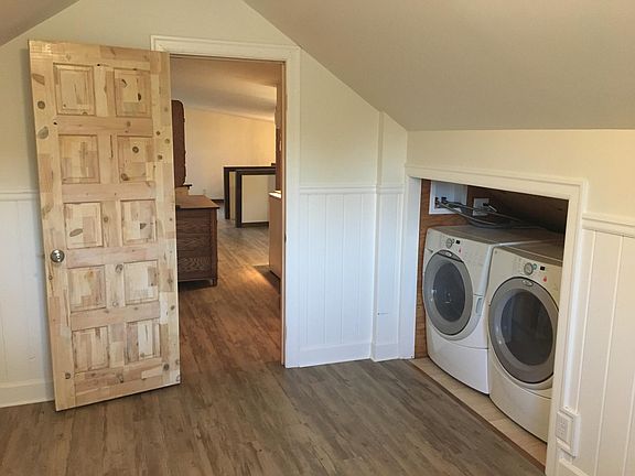Back bedroom/office with utility.