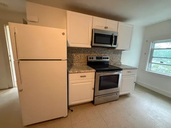 107 Bloomfield St #3, Boston, MA 02124