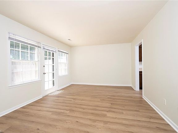 5th image of 5007 Lawndale Dr APT D
