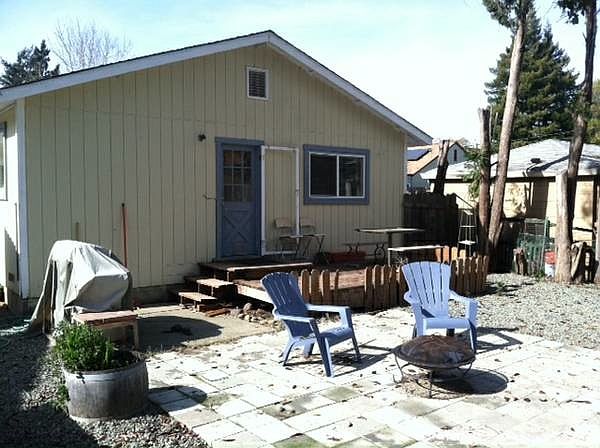 2nd image of 462 Adams St #B