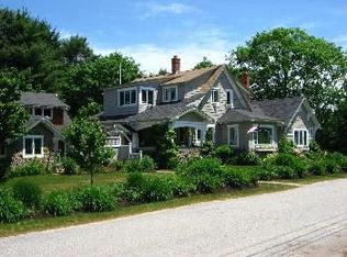 17 Kelley Rd, Falmouth, ME 04105