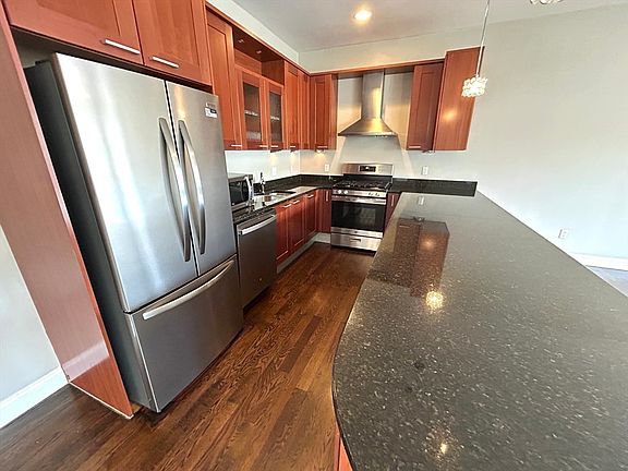 5th image of 75-83 Boylston St #R3