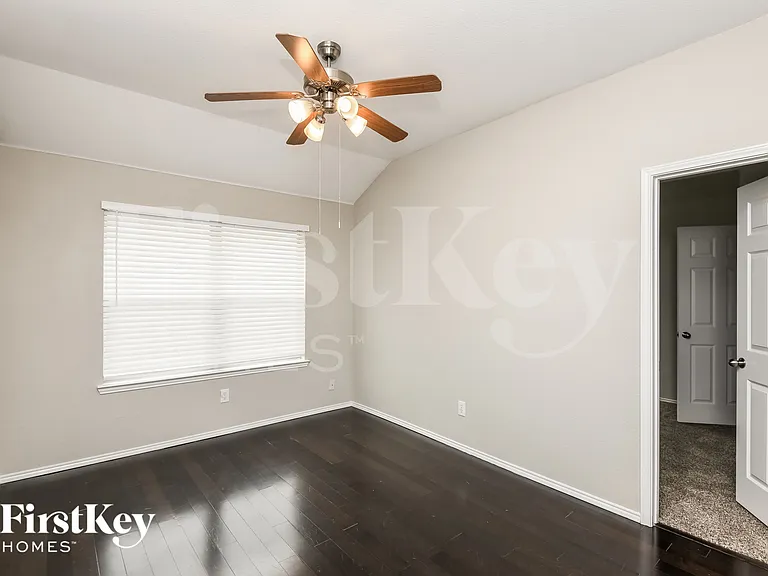 10408 Bradshaw Dr — Photo 13