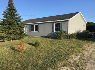 5643 Indian Trail Rd, Cheboygan, MI 49721