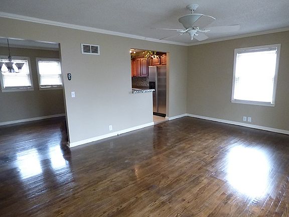 5th image of 4355 Troup Ave