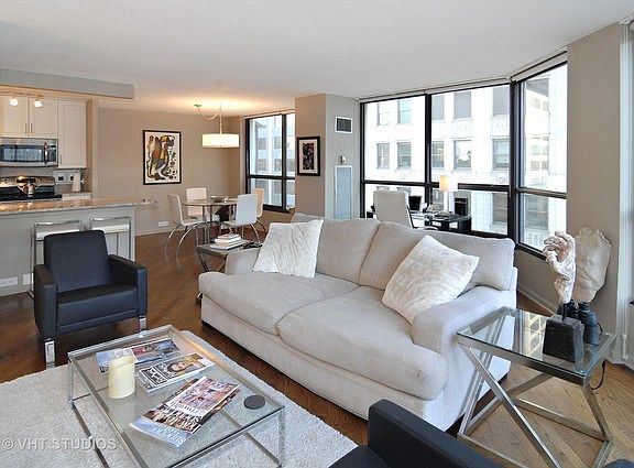 3rd image of 405 N Wabash Ave Unit 811