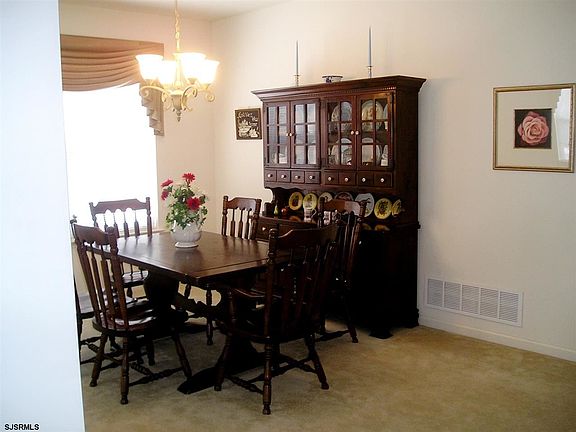 4th image of 107 Haverhill Ct