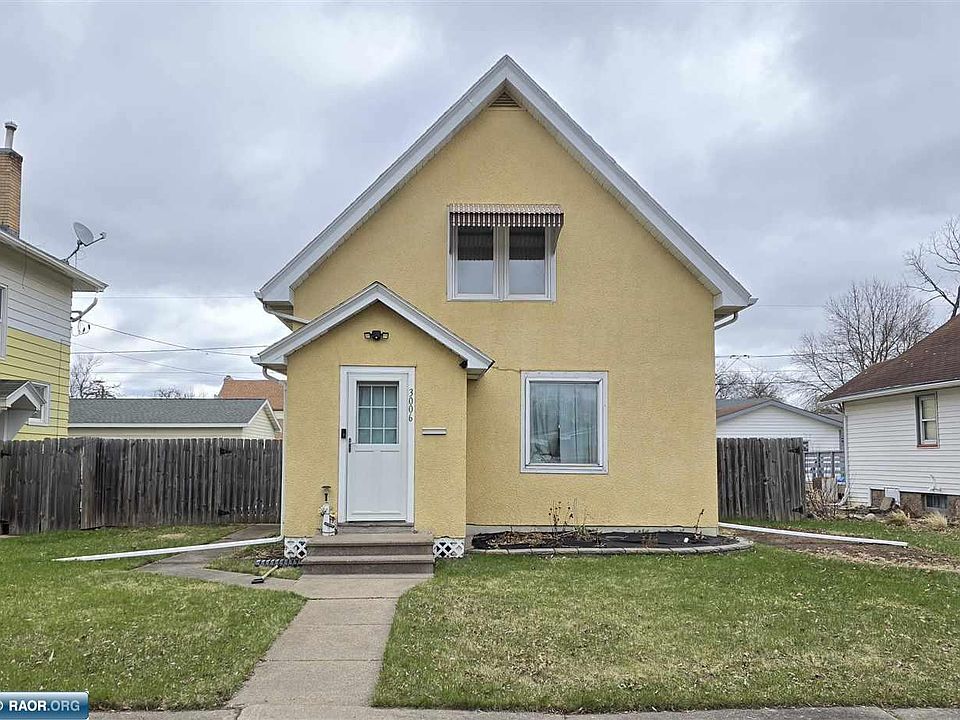 1st image of 3006 4th Ave W