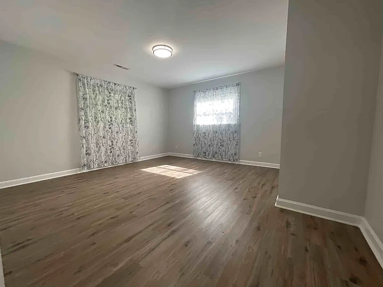 5021 Ryandale Rd — Photo 10