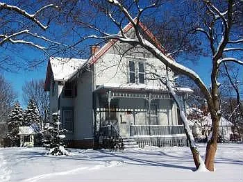 784 South St photo 1