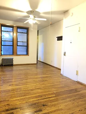 Rented by Warren T Real Estate Corp. | media 16