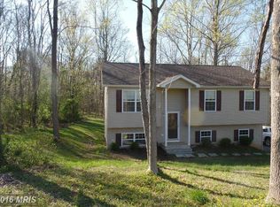 218 Emerald Dr, Falling Waters, WV 25419
