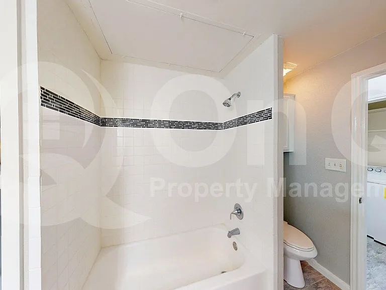 8600 Coppertowne Ln #502 — Photo 11
