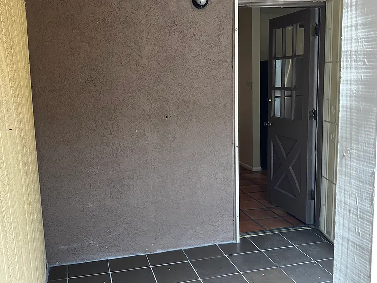 Tiled back-patio