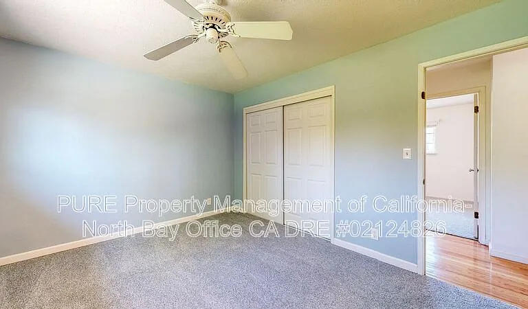 5617 Dupont Dr — Photo 23