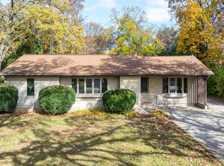 2878 Witzel Ave, Oshkosh, WI 54904