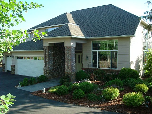 1st image of 261 Gala Dr