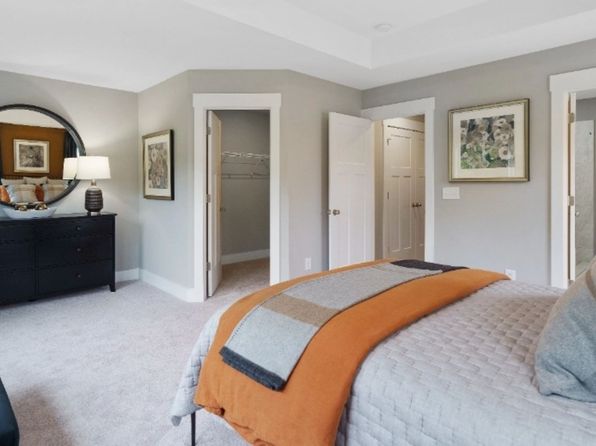 charlotte-north-carolina-446860624 picture