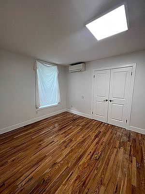4th image of 535 6th Ave APT 1