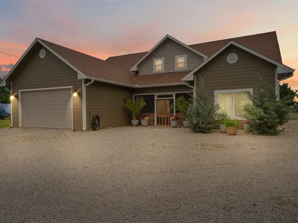 1414 Rs County Rd, Pt, TX 75472