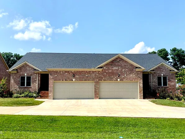 923 Arrowhead Ln, Mebane, NC 27302
