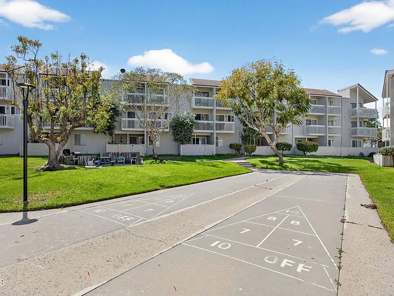 225 S Ventura Rd #101 — Photo 19