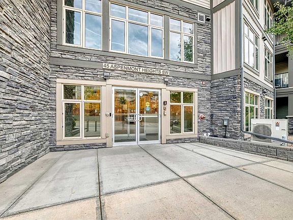 3rd image of 45 Aspenmont Hts SW #216