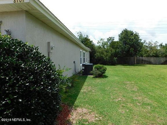 3rd image of 3101 Double Oaks Dr