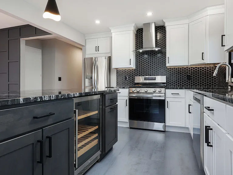 400 Knopf St #2 — Photo 9
