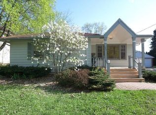 237 Lake St, Libertyville, IL 60048