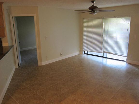 5th image of 9999 Summerbreeze Dr APT 816