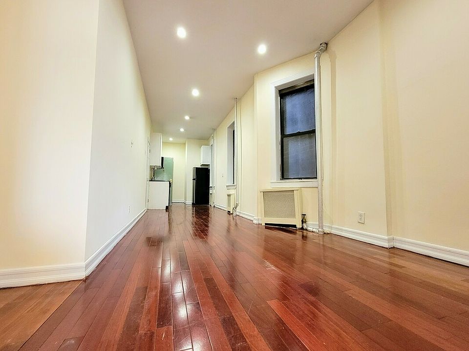 2nd image of 301 10th Ave APT 2A
