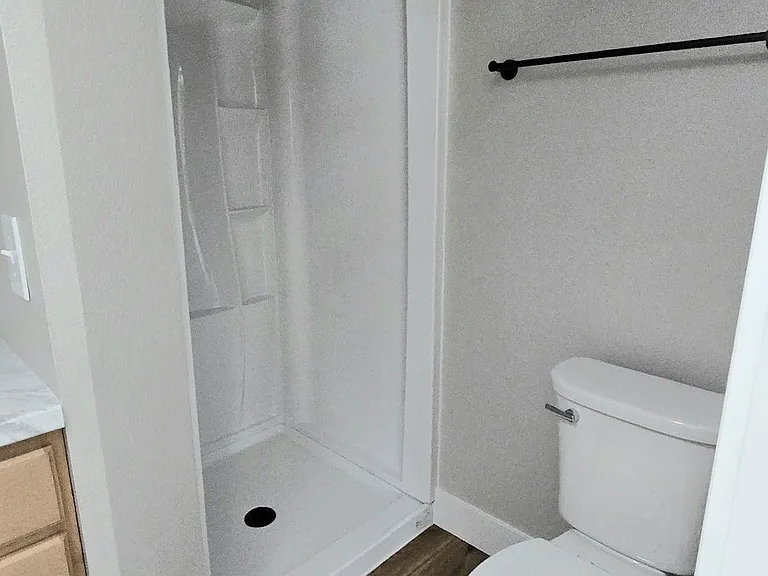 2nd floor bathroom