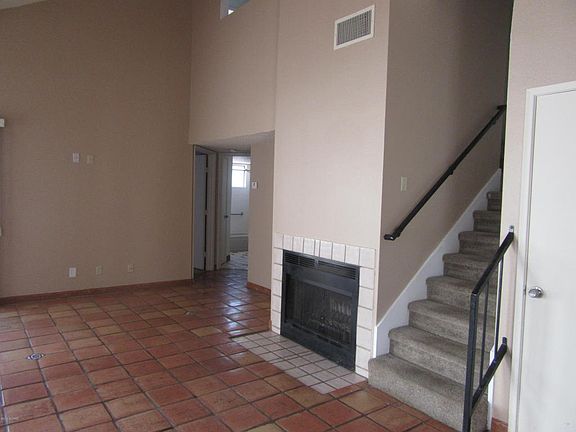 3rd image of 2942 W Avenida Obregon