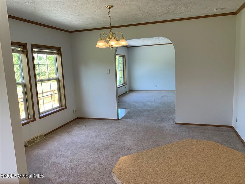 4th image of 114 Oakley Road