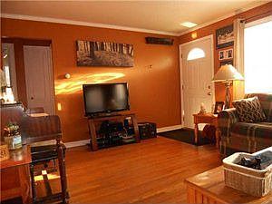 3rd image of 60 Cadman Dr