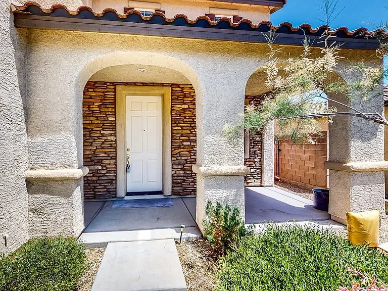 9412 Forest Edge Ave — Photo 40