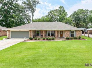 12240 Mollylea Dr, Baton Rouge, LA 70815