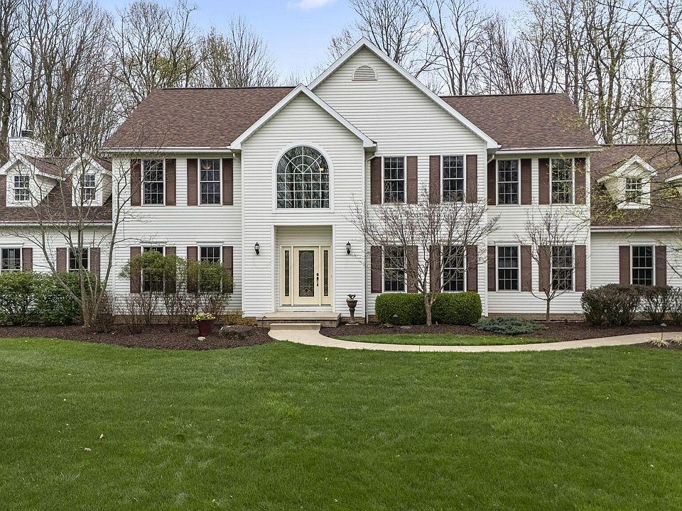 1st image of 3763 Maxwell Rd