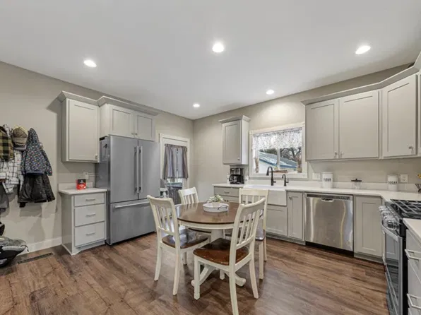 1080 Lafayette Ave, Lafayette, MN 56054