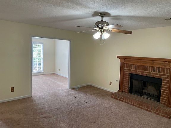 4th image of 110 Heritage Ct