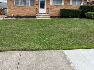 14801 Kennerdown Ave, Maple Heights, OH 44137