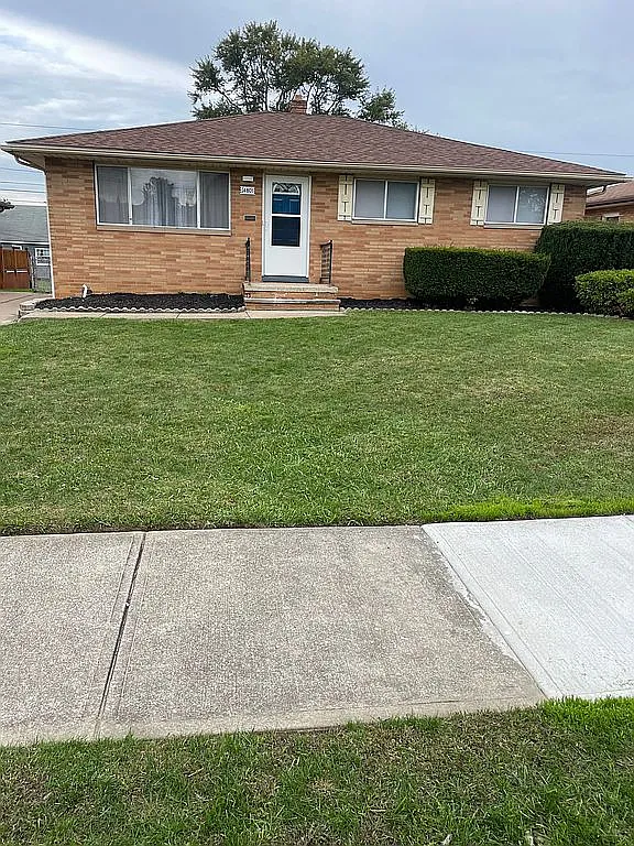 14801 Kennerdown Ave photo 1