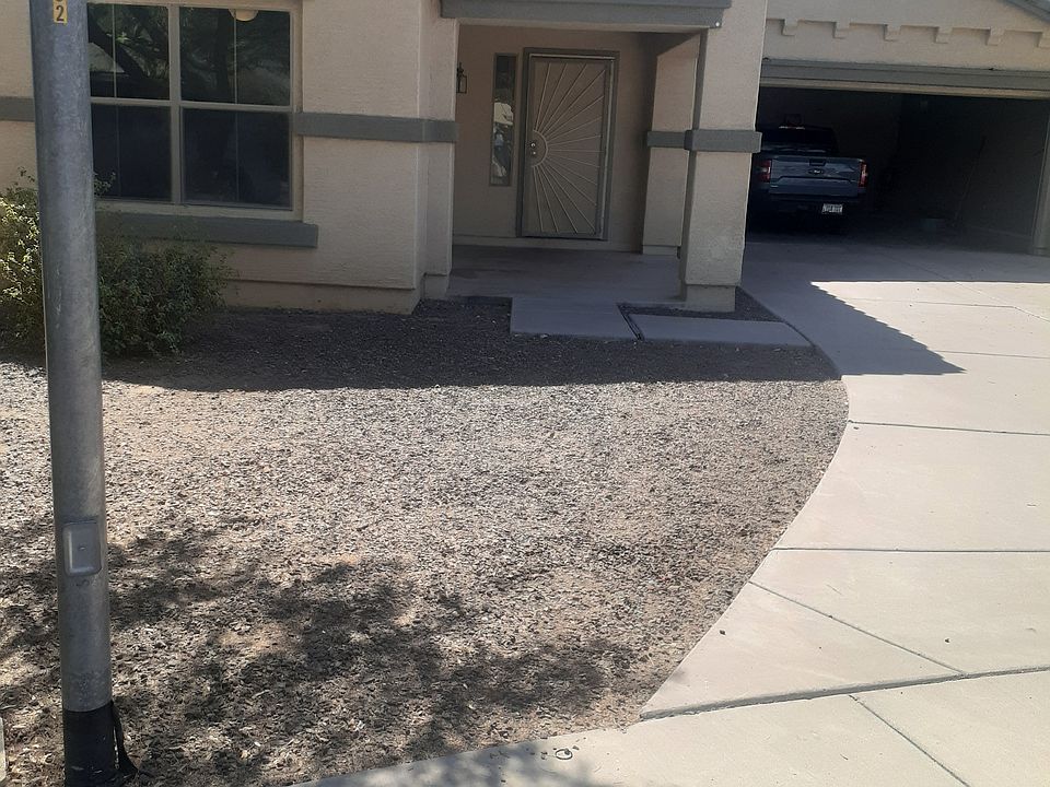 1st image of 3112 S 72nd Ln