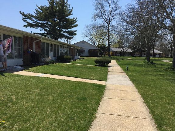 2nd image of 1114A Argyll Cir #100A