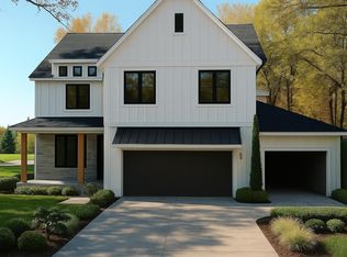 2116 65th St E, Inver Grove Heights, MN 55077