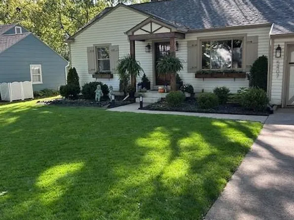 5407 W 72nd Ter, Prairie Village, KS 66208