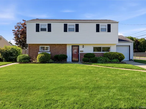 802 Nebraska Avenue, Bay Shore, NY 11706