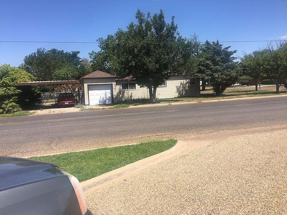 2nd image of 101 E 15th St