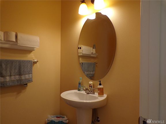 3rd image of 2255 SE Kelby Cir